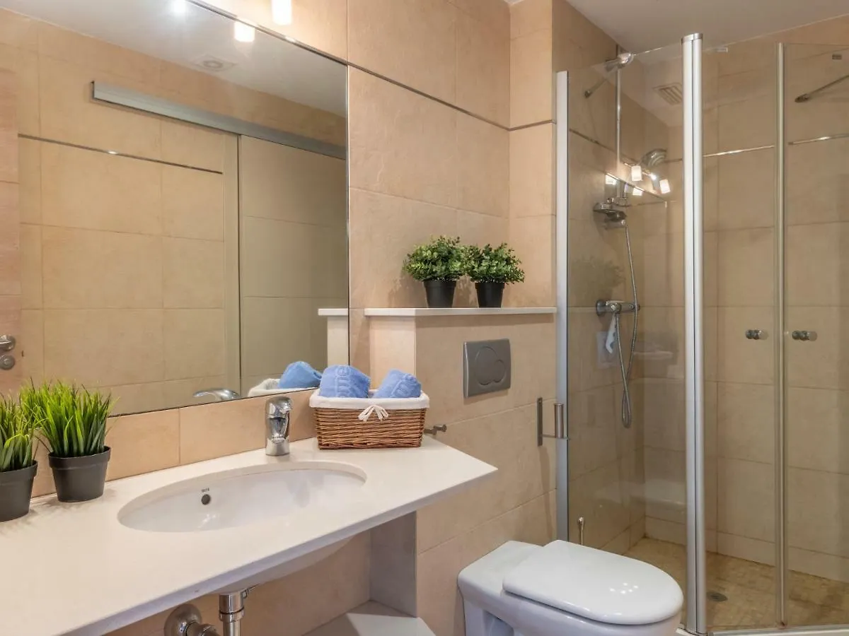 Apartment Del Port-1 By Interhome